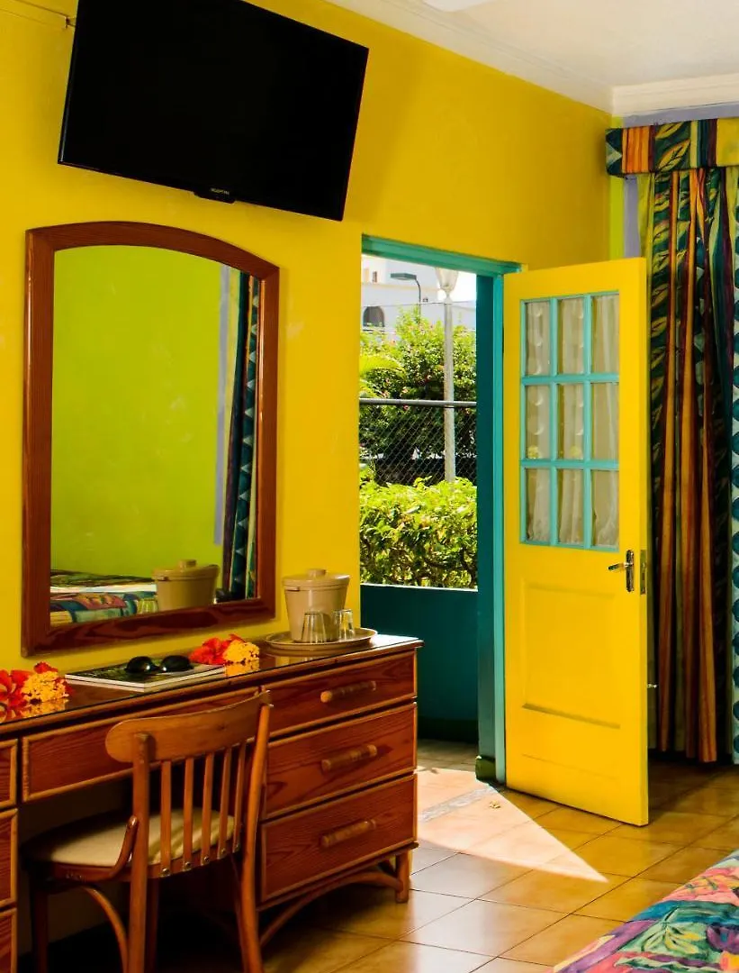 Doctors Cave Beach Hotel Montego Bay